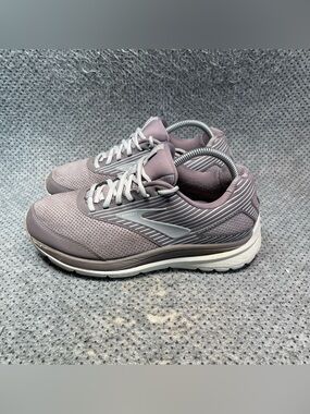 Brooks Addiction Grey WalkingExtra Wide Shoes Size 8.5 Women’s